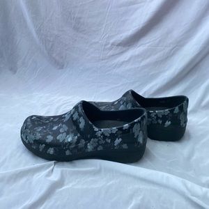 Flowered croc clogs